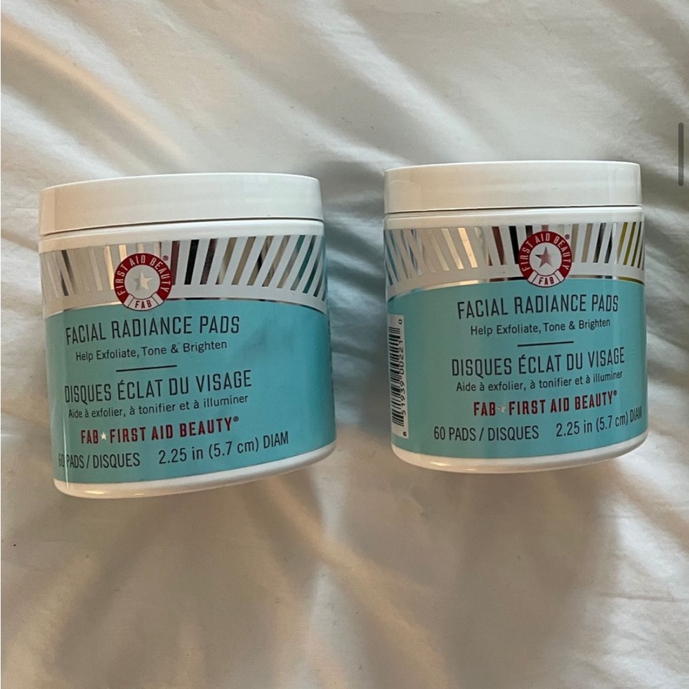 First Aid Beauty Facial Radiance Pads